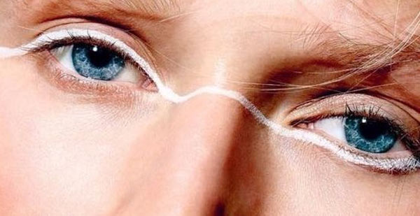 White eyeliner: the beauty trend of summer